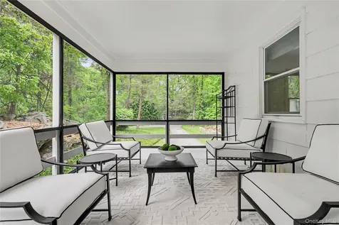 28 Valley View Road Chappaqua NY 10514