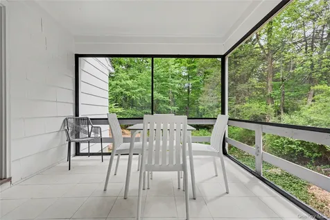28 Valley View Road Chappaqua NY 10514