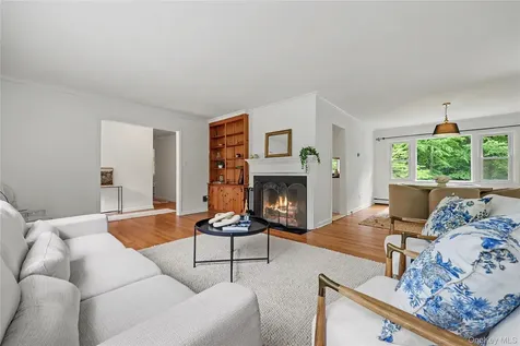 28 Valley View Road Chappaqua NY 10514