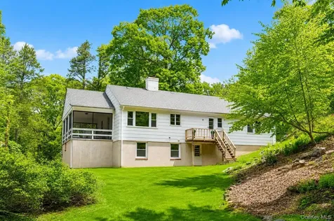 28 Valley View Road Chappaqua NY 10514