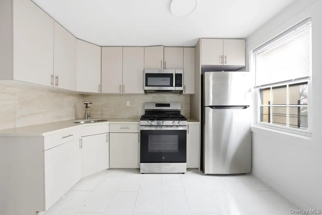1647 E 48th Street Brooklyn NY 11234