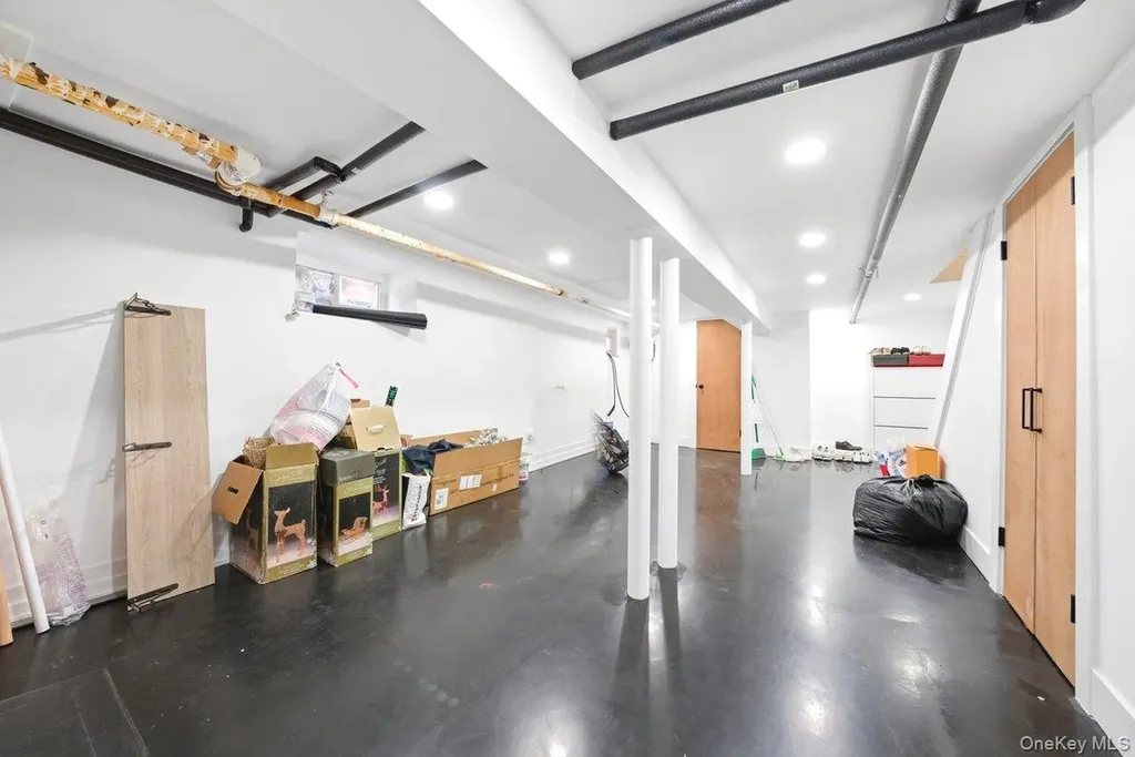 1647 E 48th Street Brooklyn NY 11234