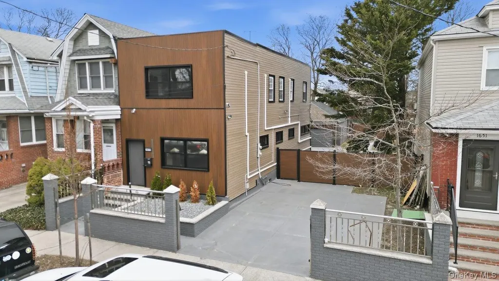 1647 E 48th Street Brooklyn NY 11234