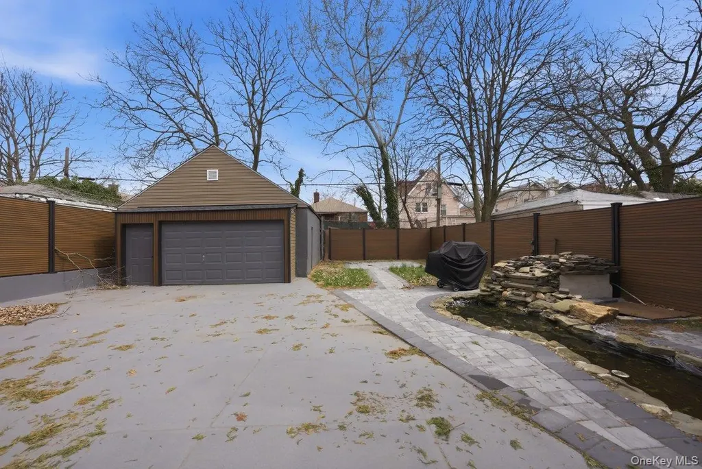 1647 E 48th Street Brooklyn NY 11234