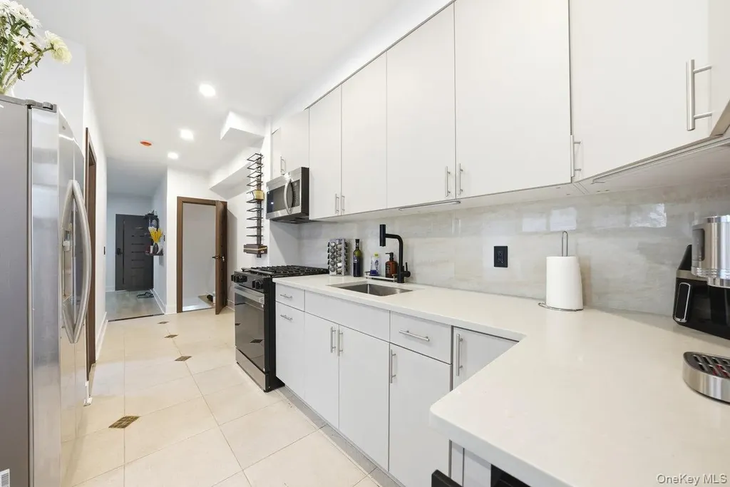 1647 E 48th Street Brooklyn NY 11234