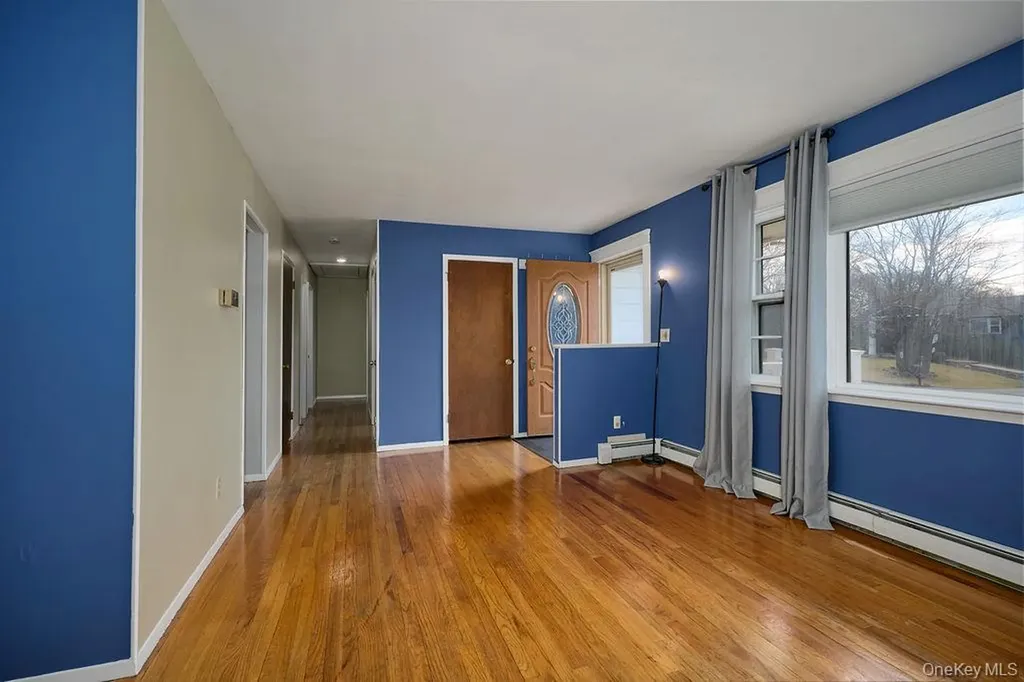 17 Andover Lane Poughkeepsie NY 12601