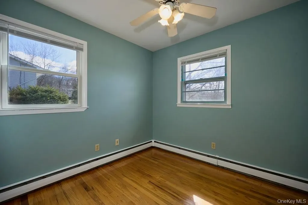 17 Andover Lane Poughkeepsie NY 12601