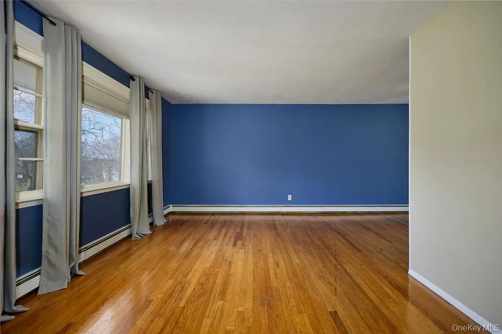 17 Andover Lane Poughkeepsie NY 12601