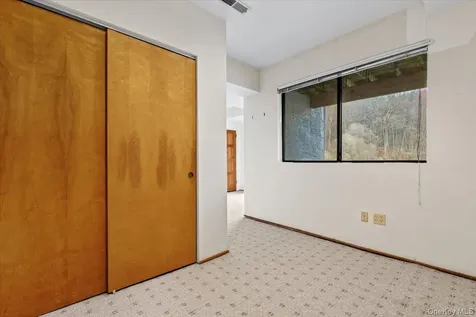 88 Farm Lake Crescent Road Chappaqua NY 10514