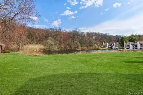 88 Farm Lake Crescent Road Chappaqua NY 10514