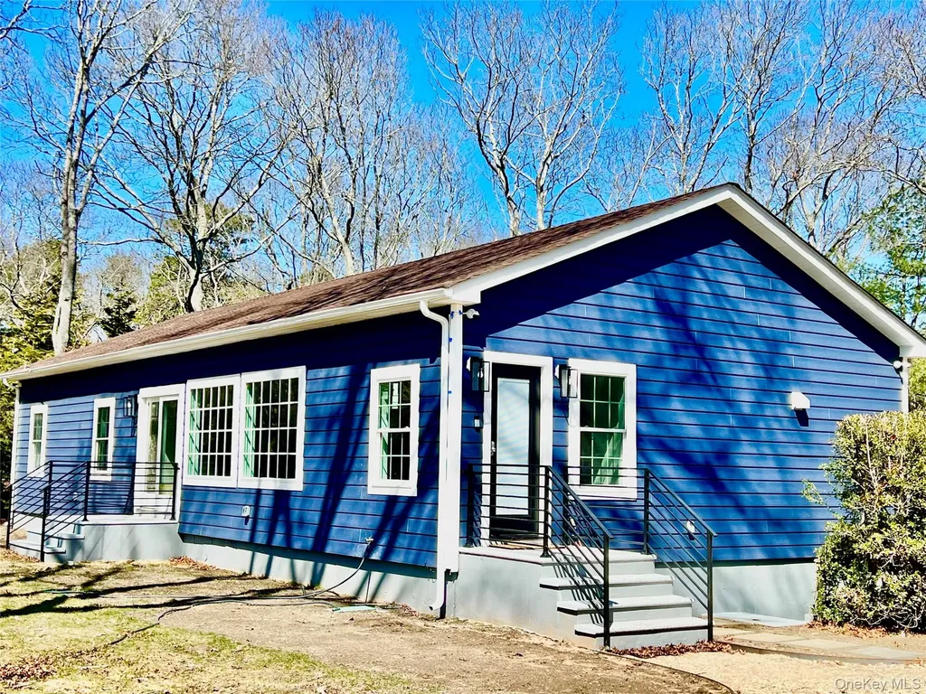 38 Railroad Avenue East Hampton NY 11937