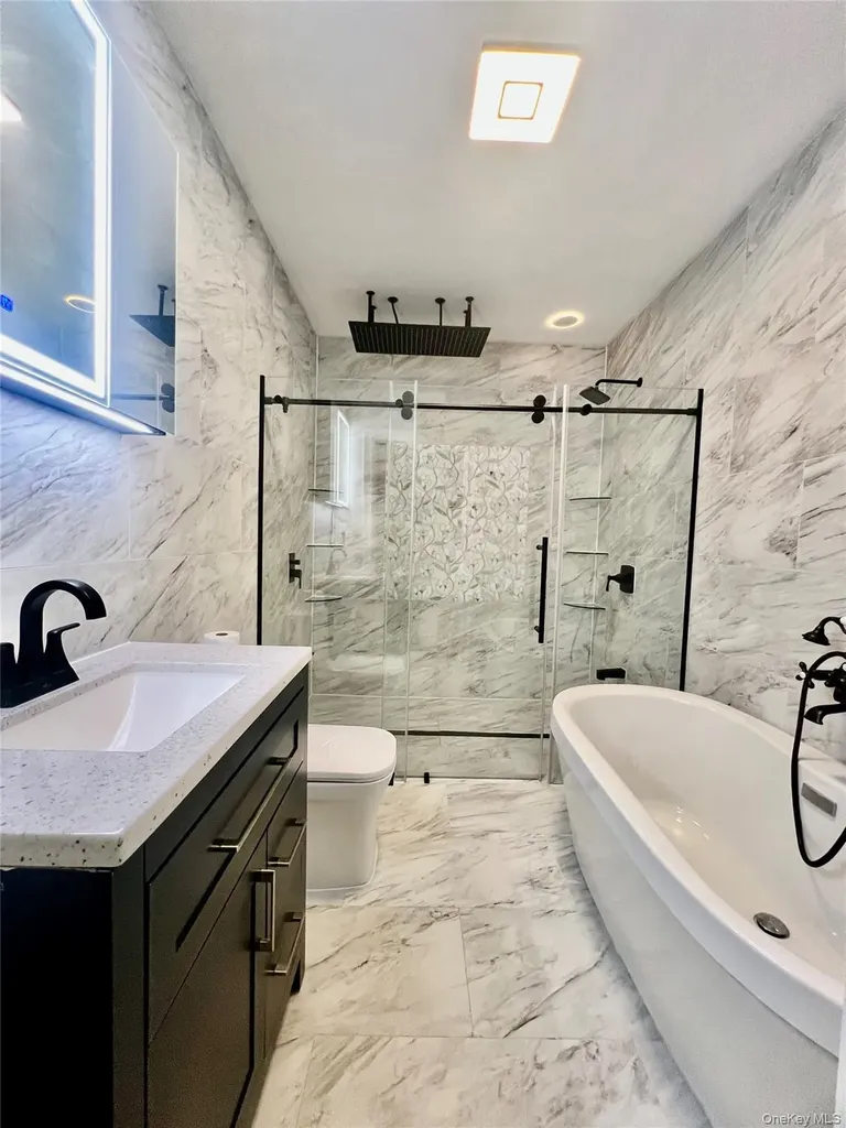 38 Railroad Avenue East Hampton NY 11937