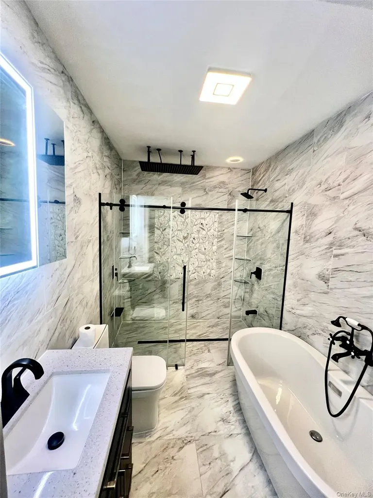 38 Railroad Avenue East Hampton NY 11937