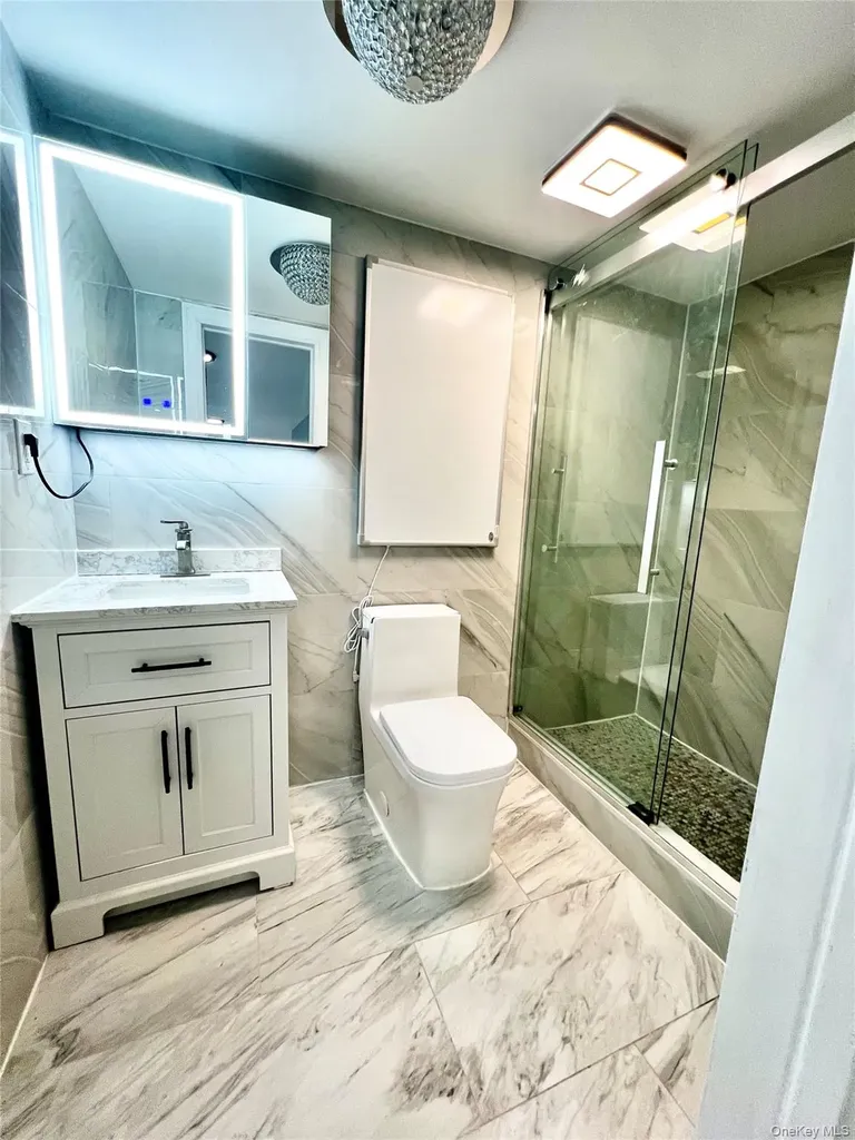 38 Railroad Avenue East Hampton NY 11937