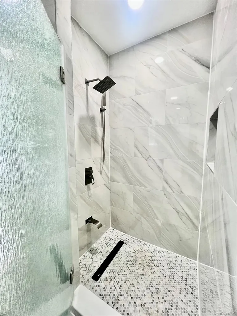 38 Railroad Avenue East Hampton NY 11937