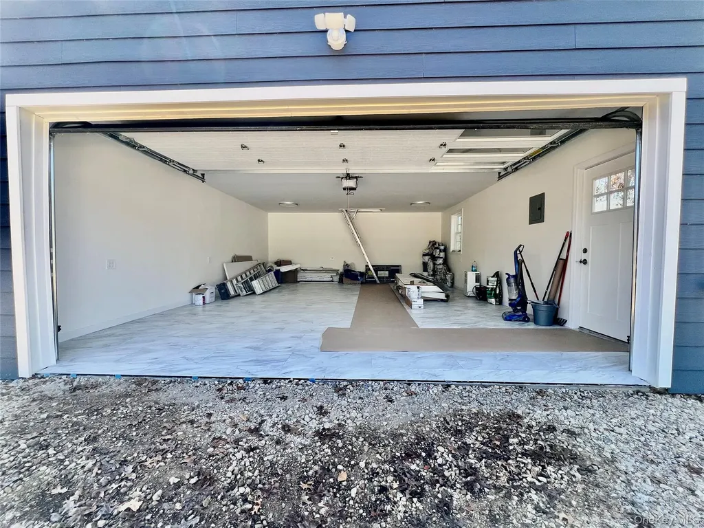 38 Railroad Avenue East Hampton NY 11937