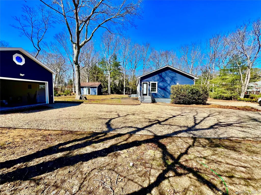 38 Railroad Avenue East Hampton NY 11937