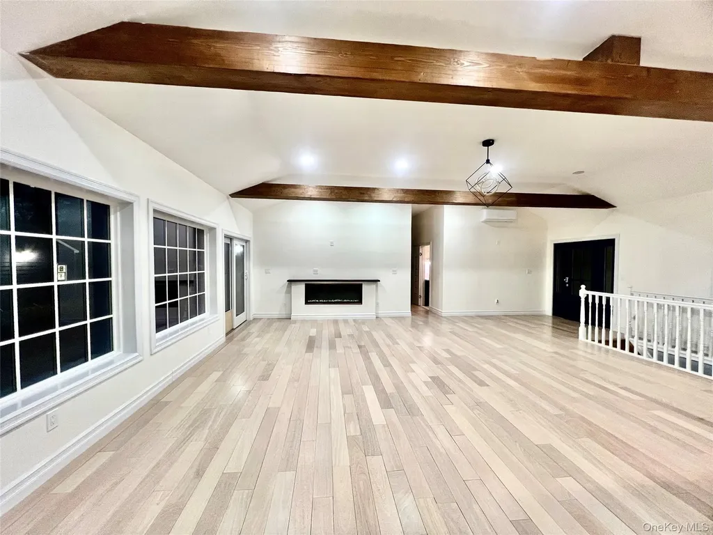 38 Railroad Avenue East Hampton NY 11937