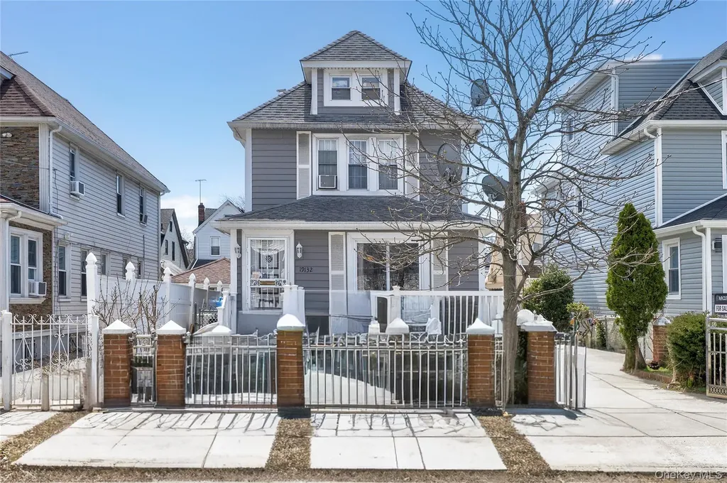 19132 113th Avenue Saint Albans NY 11412