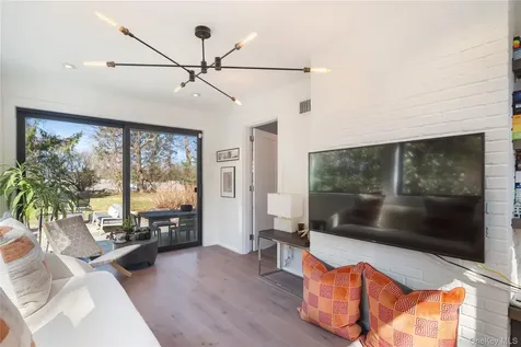 40 Kings Court Chappaqua NY 10514