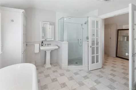 40 Kings Court Chappaqua NY 10514