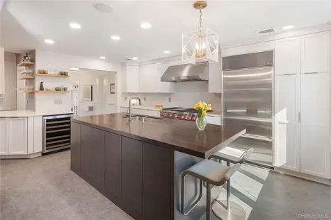 40 Kings Court Chappaqua NY 10514