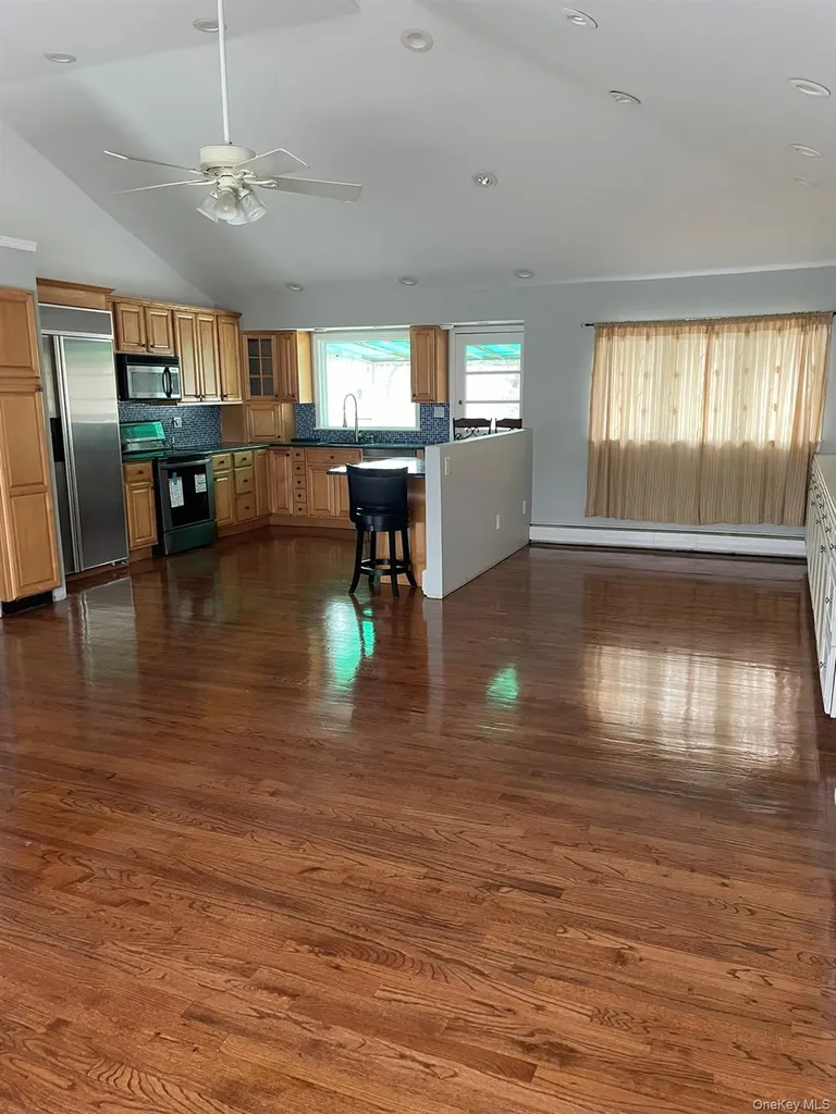7 Motor Lane Old Bethpage NY 11804