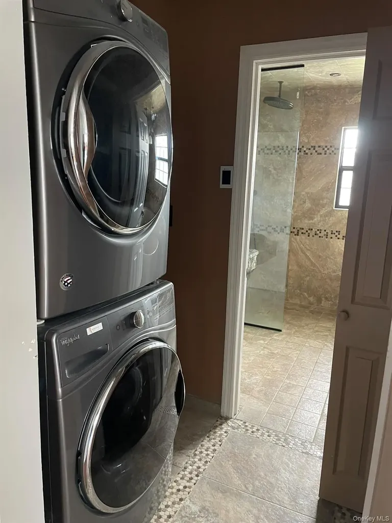 7 Motor Lane Old Bethpage NY 11804