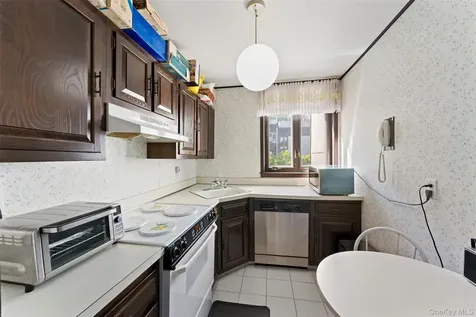 1200 Warburton Avenue Yonkers NY 10701
