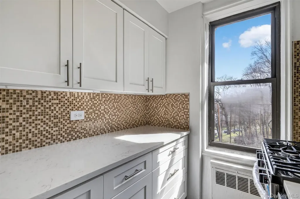 5235 Post Road Bronx NY 10471