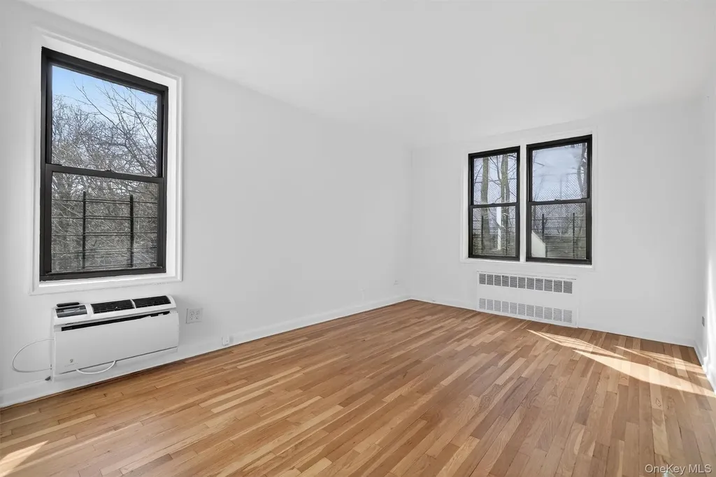 5235 Post Road Bronx NY 10471