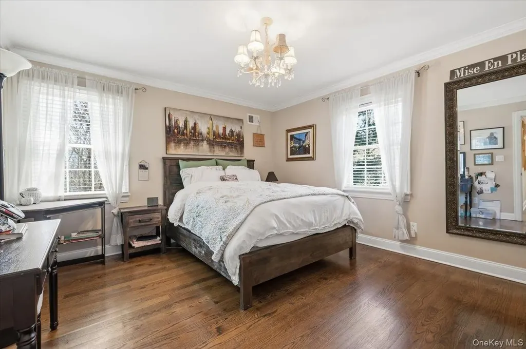 2 Memas Court Dix Hills NY 11746