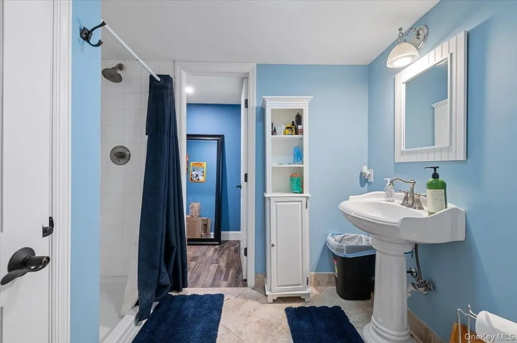 2 Memas Court Dix Hills NY 11746