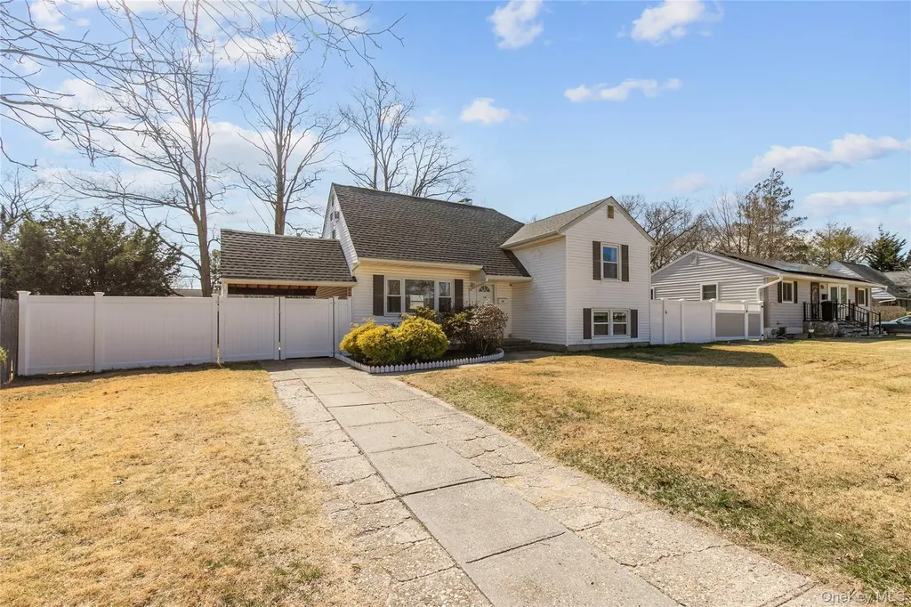 58 Saddle Lane Centereach NY 11720