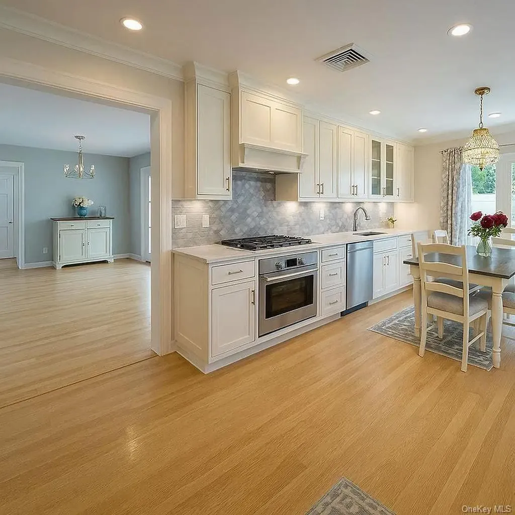 24 Rellim Drive Glen Cove NY 11542