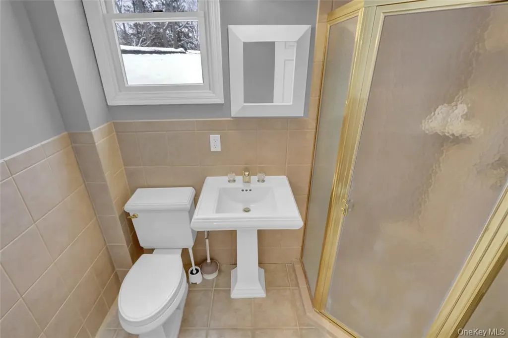 24 Rellim Drive Glen Cove NY 11542