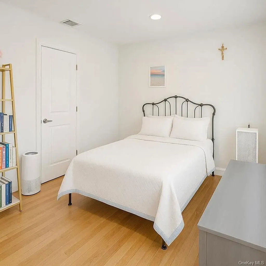 24 Rellim Drive Glen Cove NY 11542