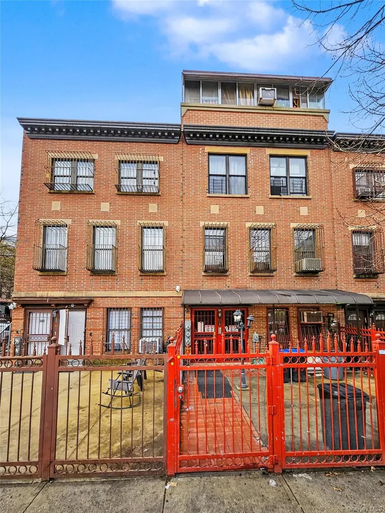 360 S 3rd Street Brooklyn NY 11211
