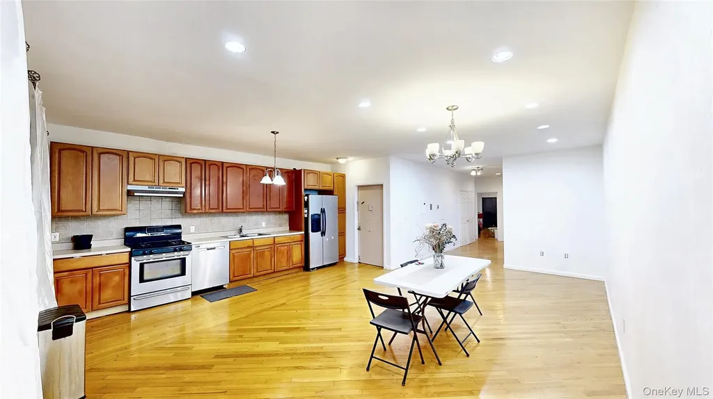 360 S 3rd Street Brooklyn NY 11211