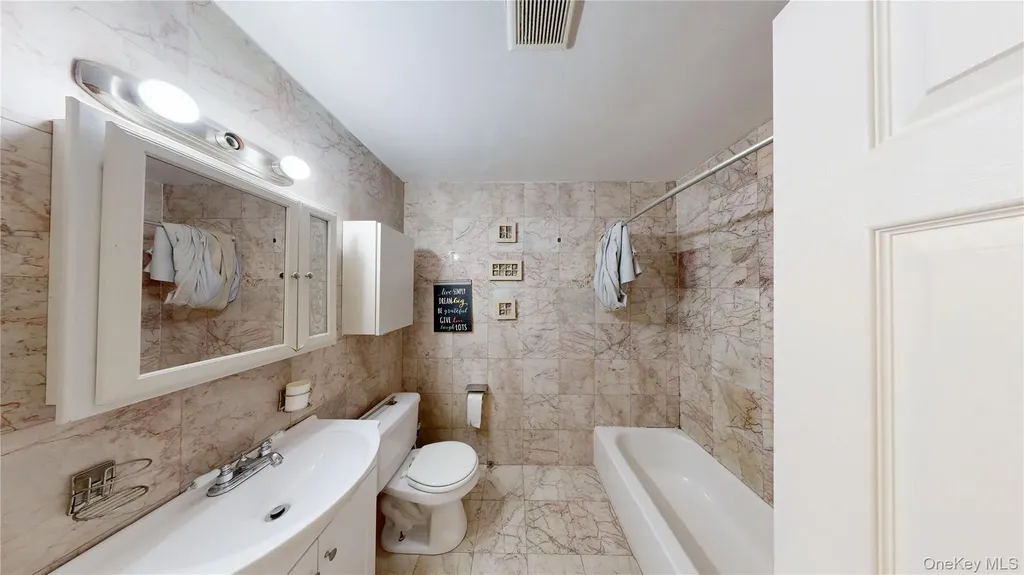 360 S 3rd Street Brooklyn NY 11211