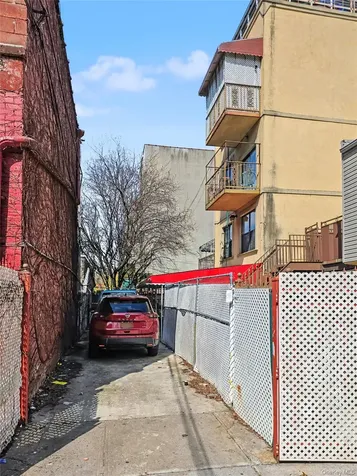 360 S 3rd Street Brooklyn NY 11211