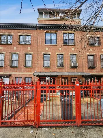 360 S 3rd Street Brooklyn NY 11211