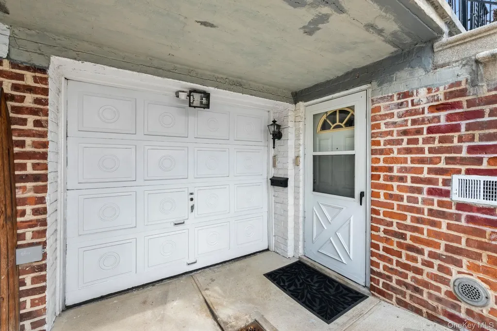 754 Calhoun Avenue Bronx NY 10465