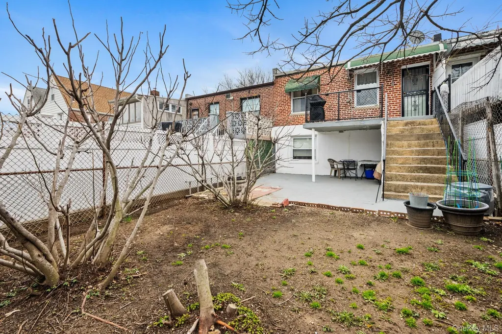 754 Calhoun Avenue Bronx NY 10465