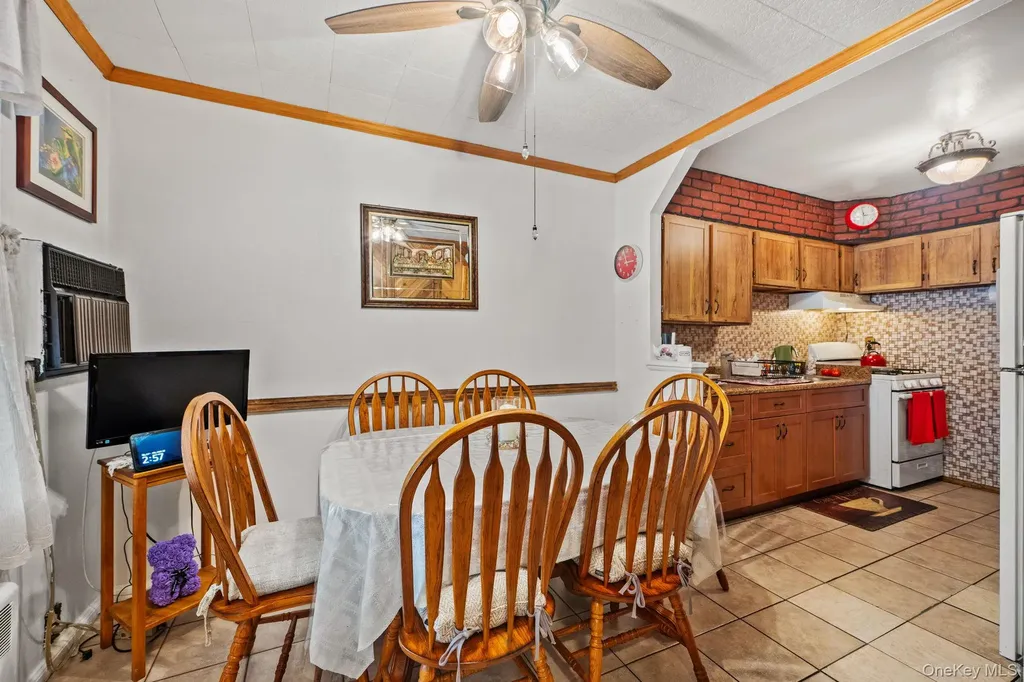 754 Calhoun Avenue Bronx NY 10465