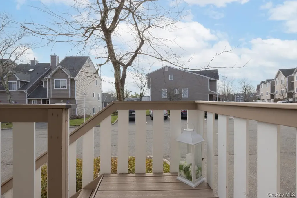 42 Eagle Ridge Way Nanuet NY 10954
