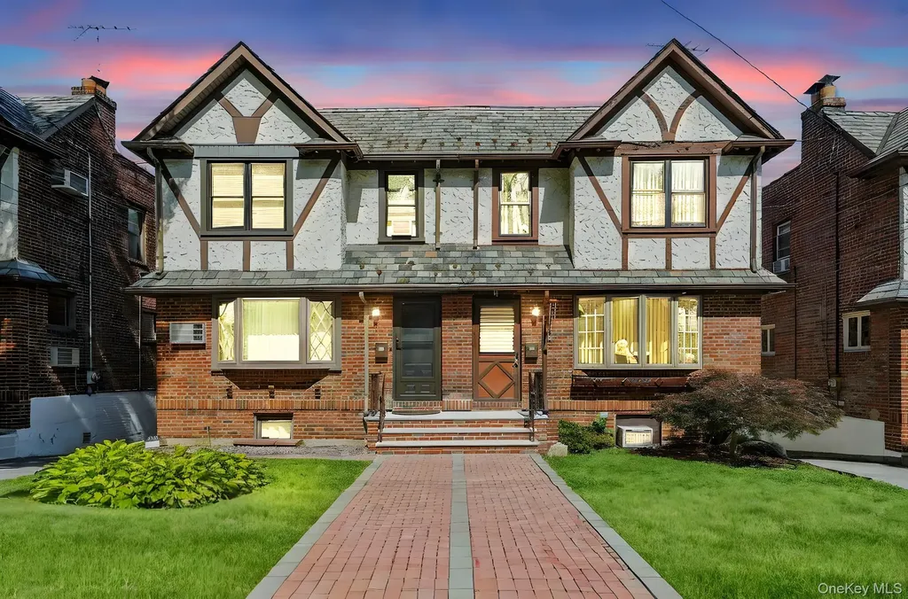1245 Rhinelander Avenue Bronx NY 10461
