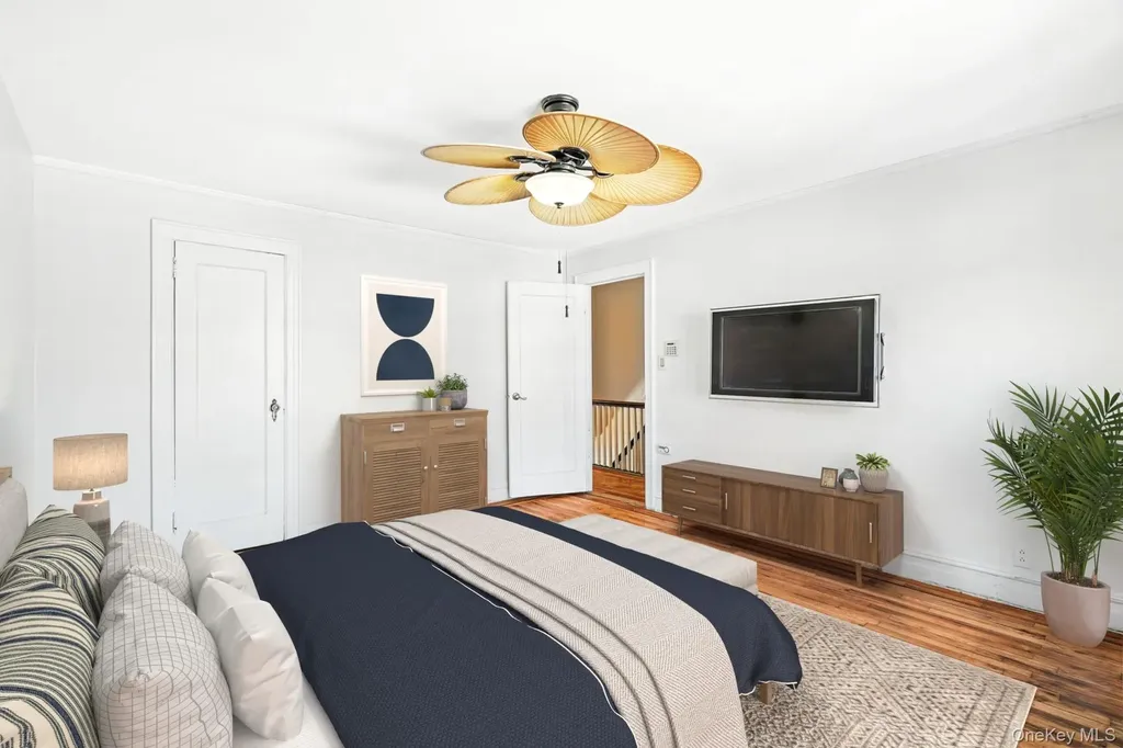 1245 Rhinelander Avenue Bronx NY 10461