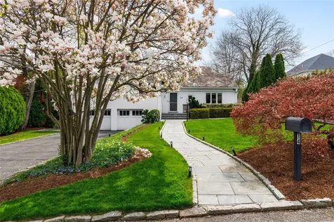 14 Echo Bay Place New Rochelle NY 10805