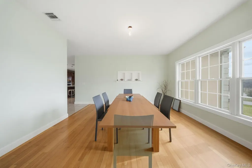 107 Breeze Hill Road New Hampton NY 10958